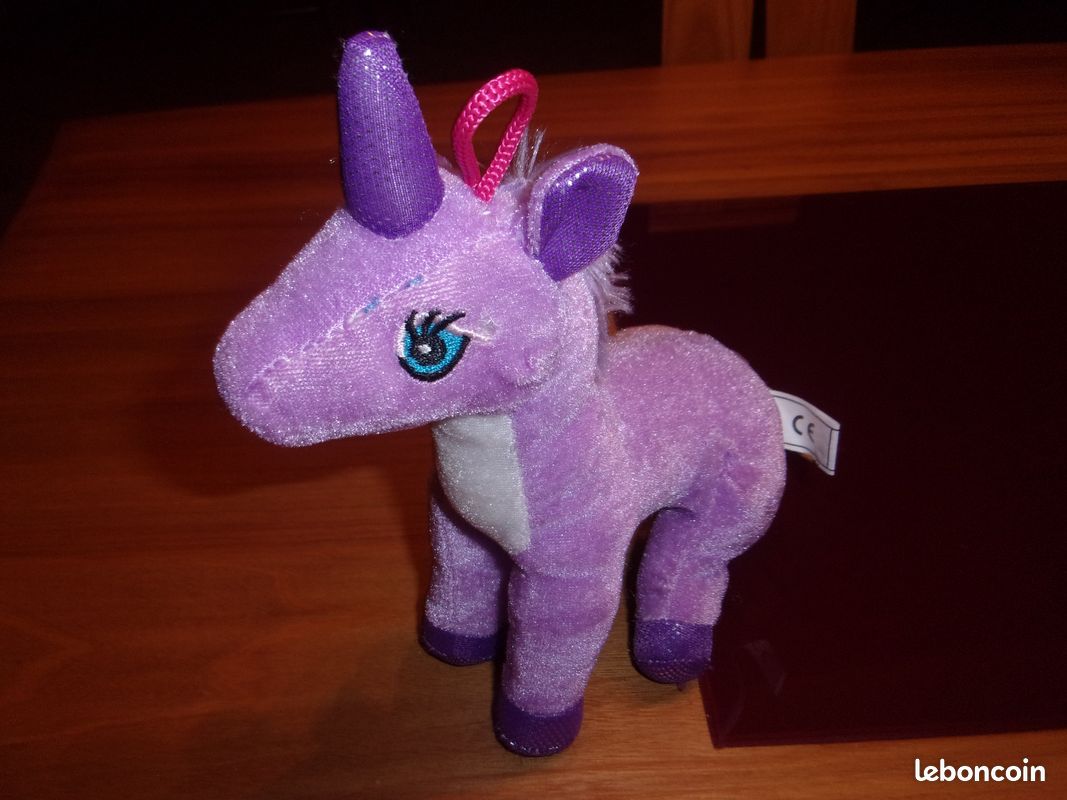 Peluche Licorne violette (image 3)