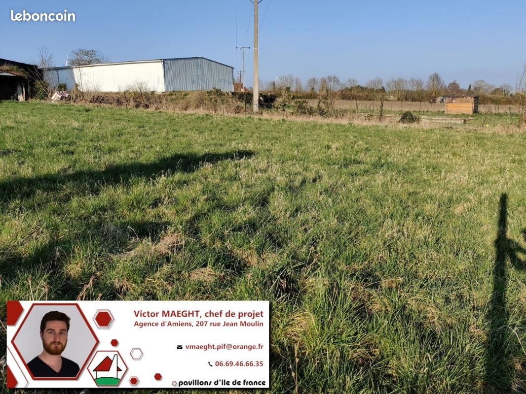 Terrain 700 m² Thezy Glimont · à Thézy-Glimont · 77 000 €