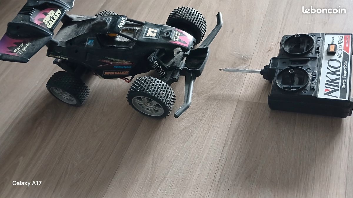 Voiture Télécommandée Nikko 1:14 - Fonctionnelle Avec Boîte D'origine