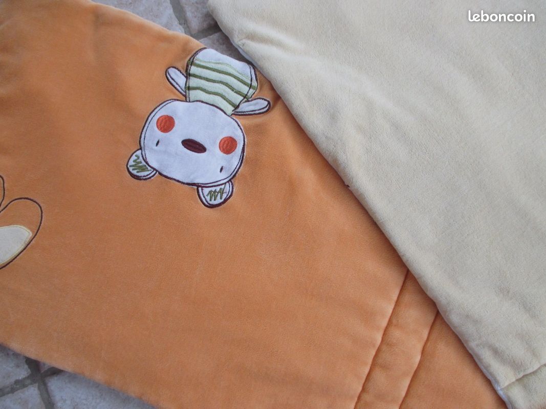 Tour de lit bébé Mon doudou tons orange / blanc (recto) et jaune uni (verso) (image 3)