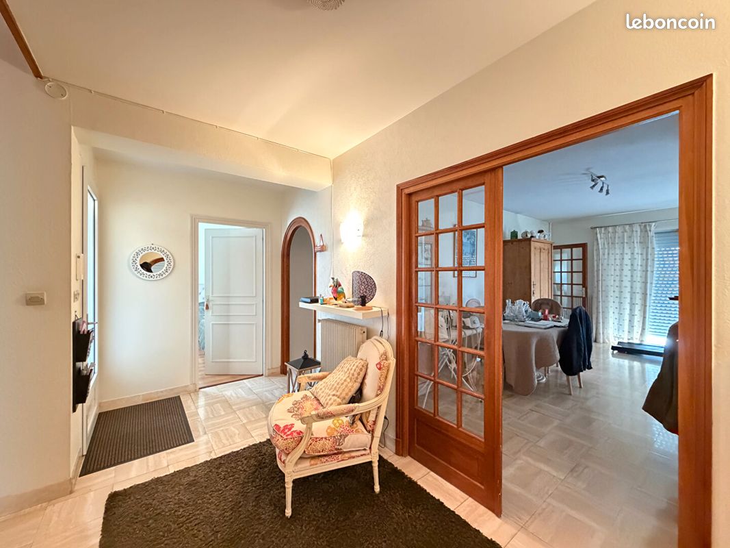 Maison 5 pièces 177 m² · à Poitiers · 177 m² · 1 436 €/mois