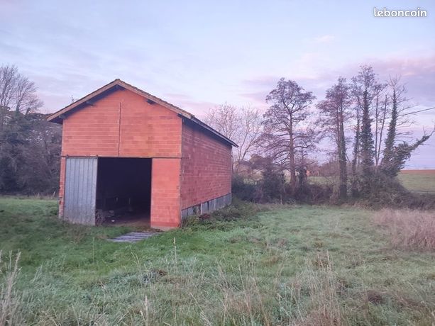 Immeuble 118 m² Vares