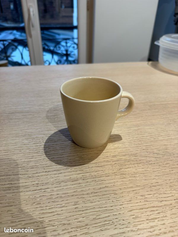 Mug IKEA beige (image 1)
