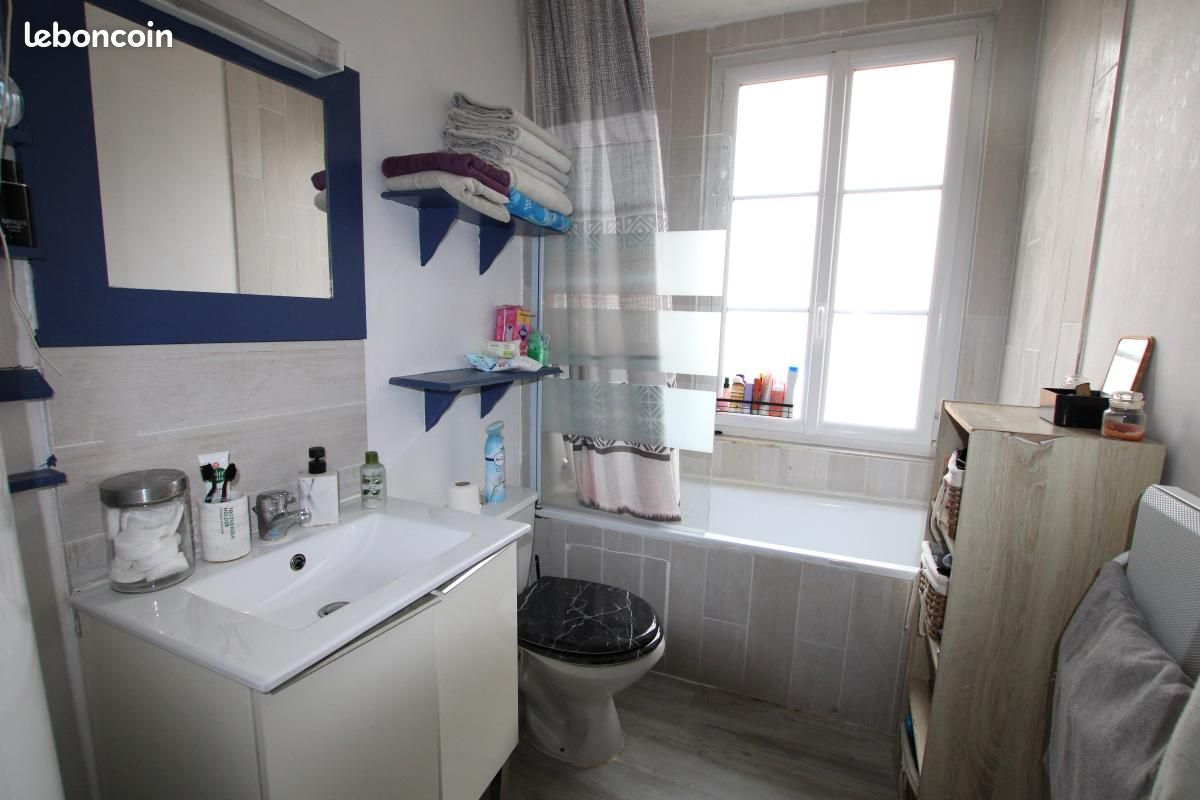 Appartement 2 pièces 48 m² - Rochefort 17300 (image principale 4)