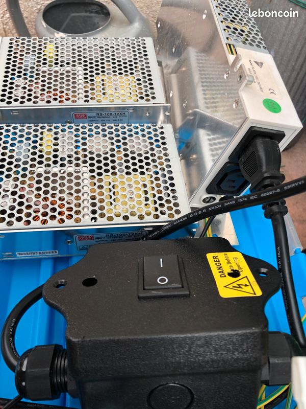 Aimantations 220V/12V 8Amp (image 3)