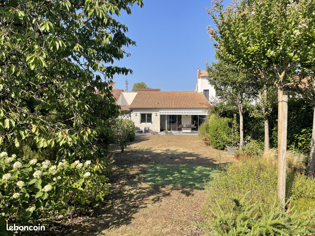 Maison 4 pièces 132 m² · à Talence · 132 m² · 2 190 €/mois