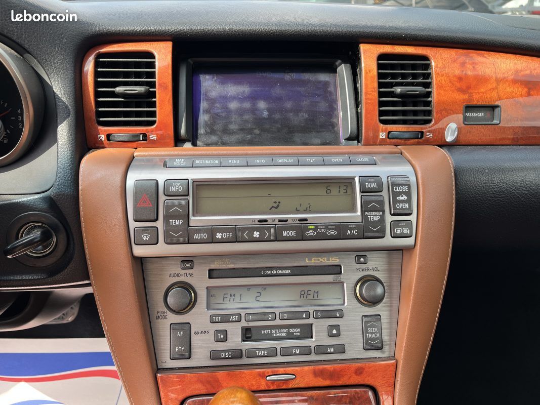 LEXUS SC430 4.3 V8 286ch Cabriolet 01/2002 (image 13)