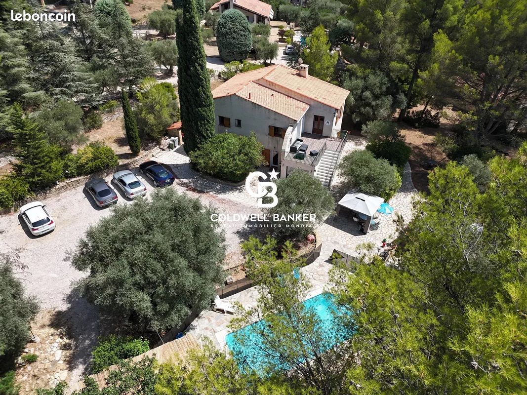 Maison 6 pièces 203 m² · à Le Beausset · 203 m² · 750 000 €
