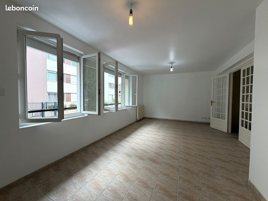 Appartement 3 pièces 70 m² · à Évreux · 70 m² · 757 €/mois