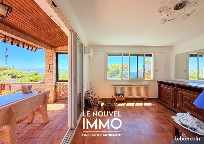Maison 6 pièces 111 m² — 6