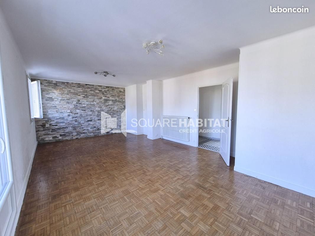 Appartement 3 pièces 70 m² · à Guingamp · 70 m² · 107 000 €