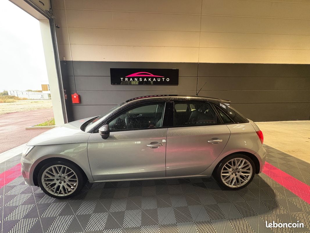 AUDI A1 SPORTBACK 1.0 TFSI ultra 95 S tronic 7 Midnight Series / JANTES 17 / PHARES AUTOMATIQUES (image 2)