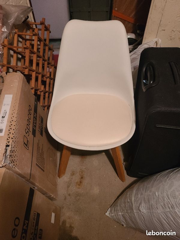 4 chaises blanches Ikea (image 4)