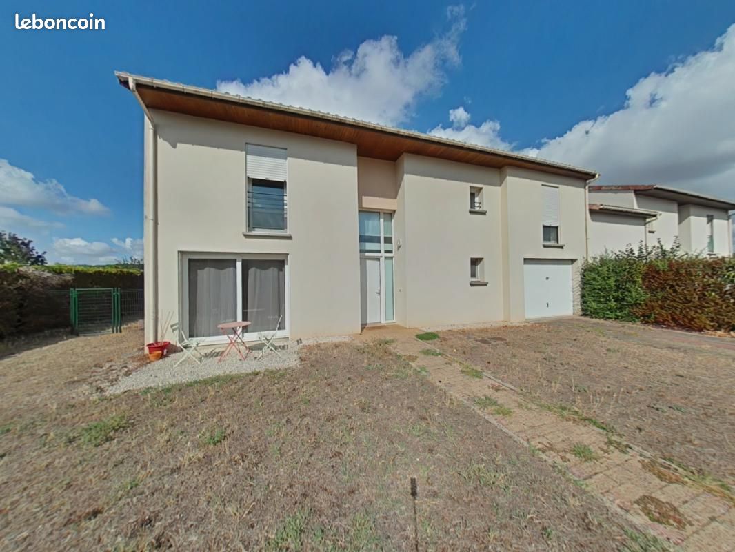 Maison 5 pièces 144 m² · à Mazerolles · 144 m² · 840 €/mois