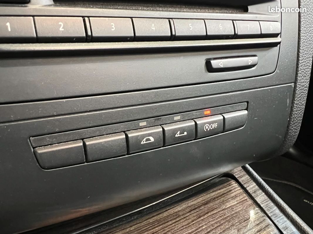 BMW SERIE 1 CABRIOLET E88 LCI 118d 143 ch Edition Exclusive (image 33)