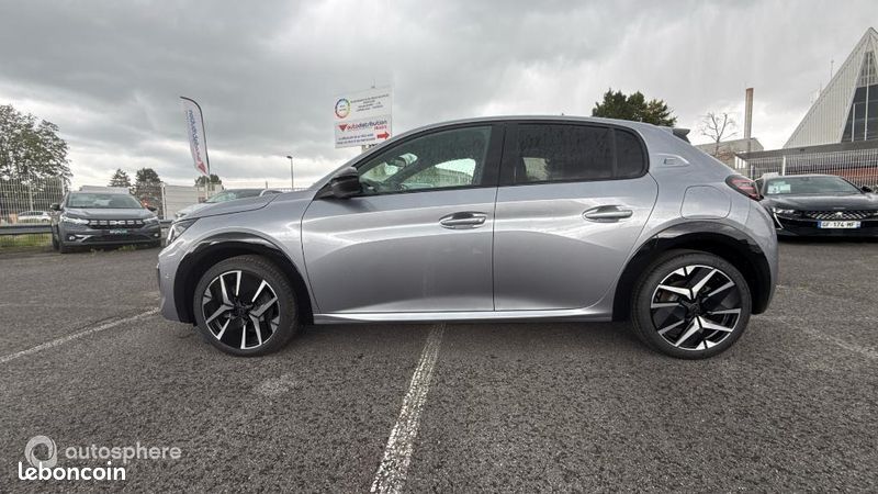 Peugeot 208 e-208 136ch GT (image 8)