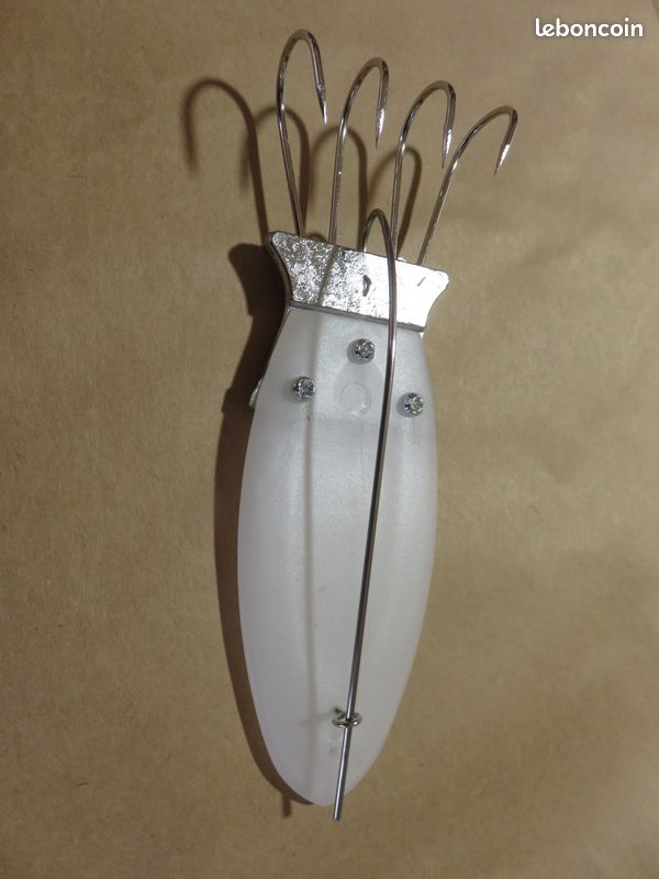 Lineaeffe Planche à Poulpe Polpara - Nacre, 17cm, 170g, Pour Cuisine Et Présentation