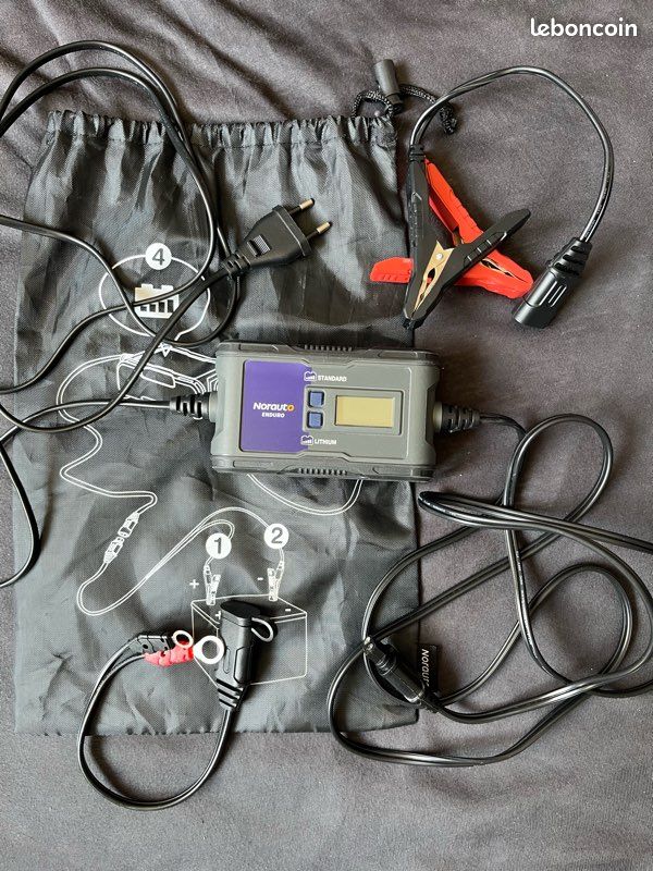 Chargeur de batterie voiture et moto NORAUTO Enduro 2A 6/12V (image 1)