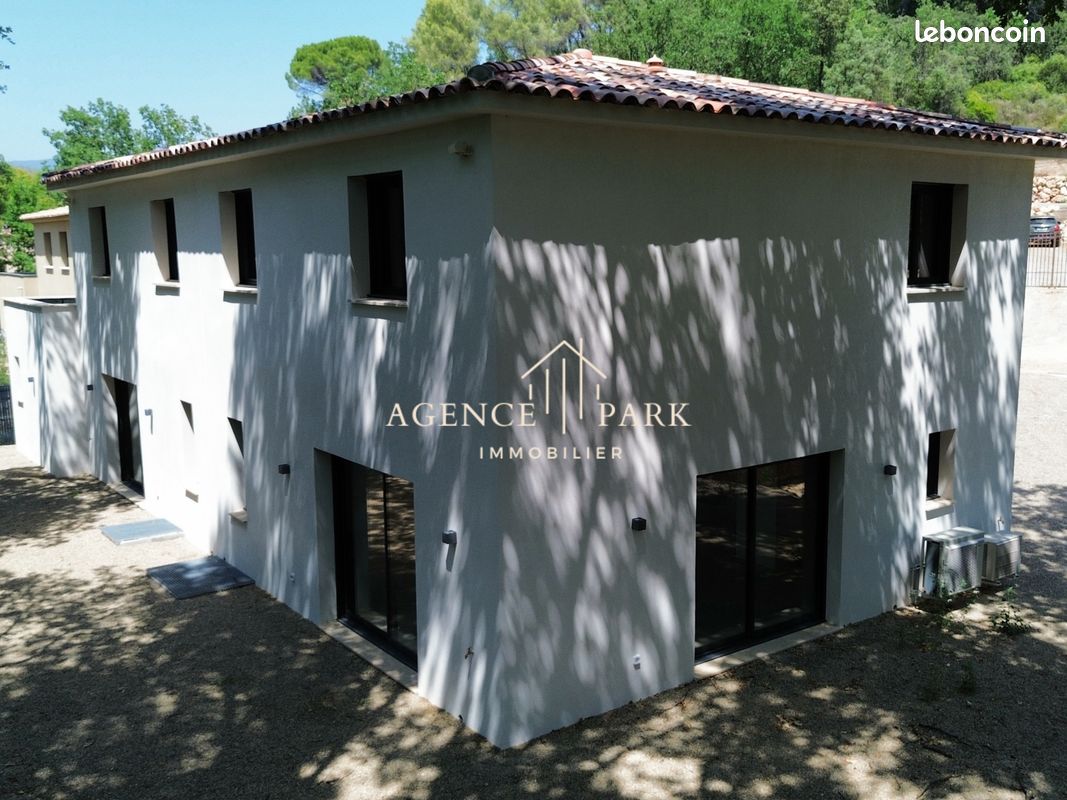 Maison 8 pièces 200 m² · à Salernes · 200 m² · 480 000 €