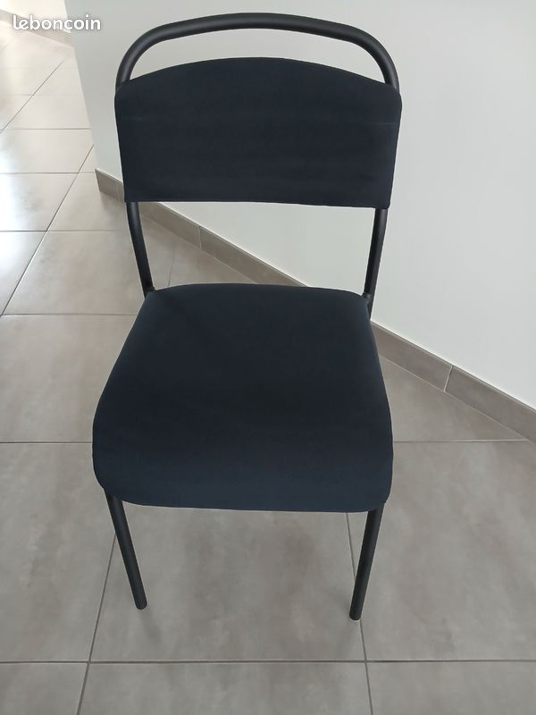 Vend chaise ameublement (image 1)