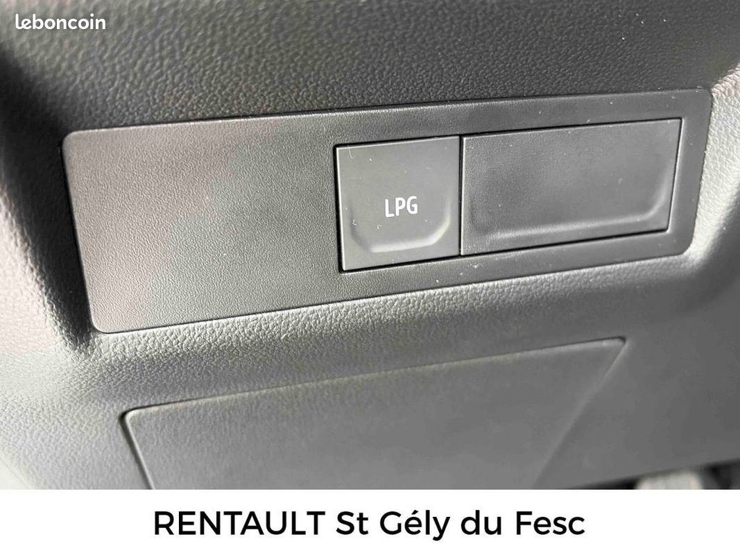 RENAULT Captur Eco-G 100 ch Evolution (image 26)