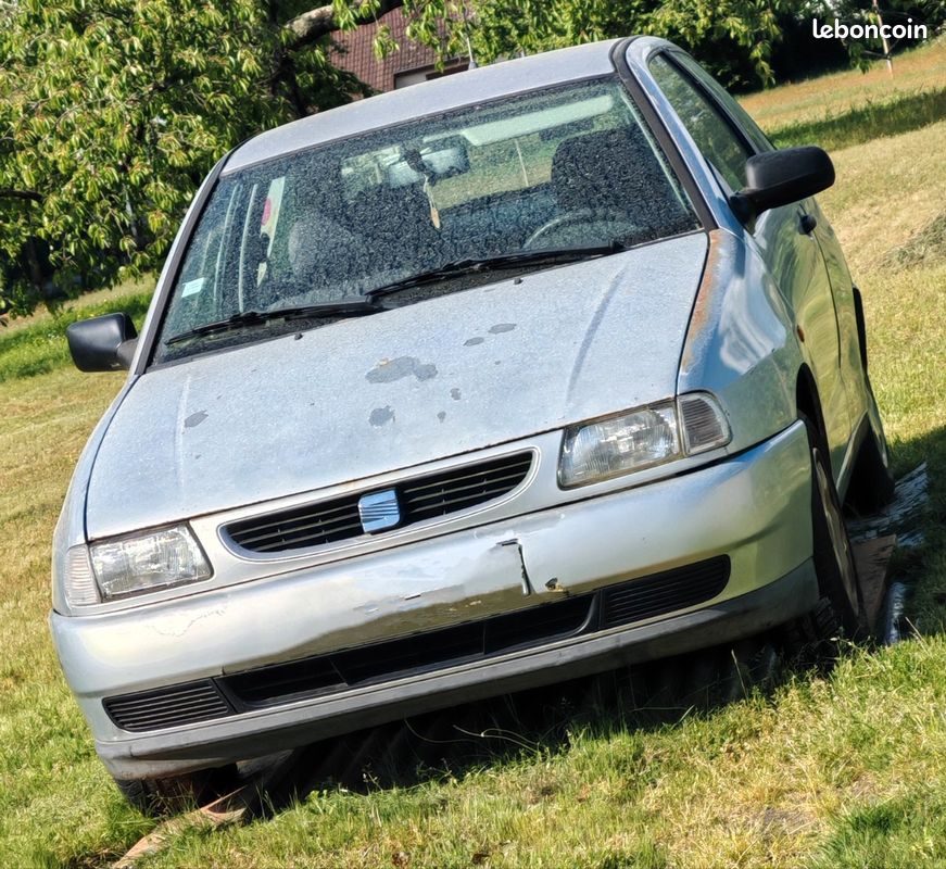 SEAT Ibiza de 1999 version 2000 (image 2)