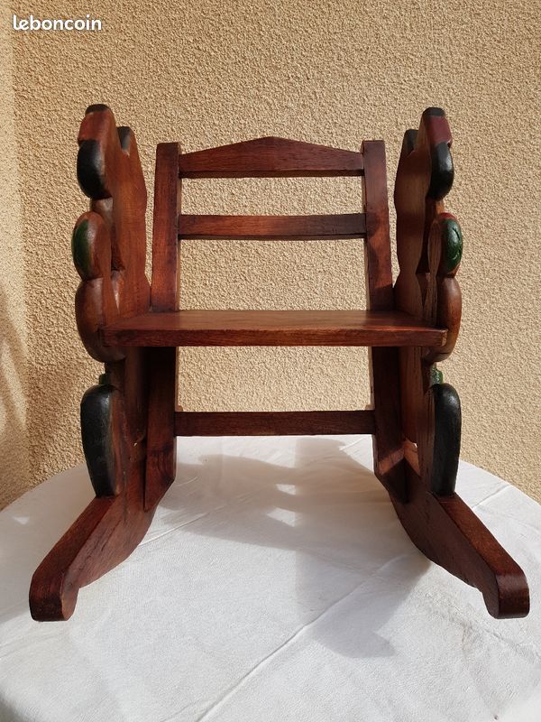 Fauteuil a bascule bois decore (image 2)