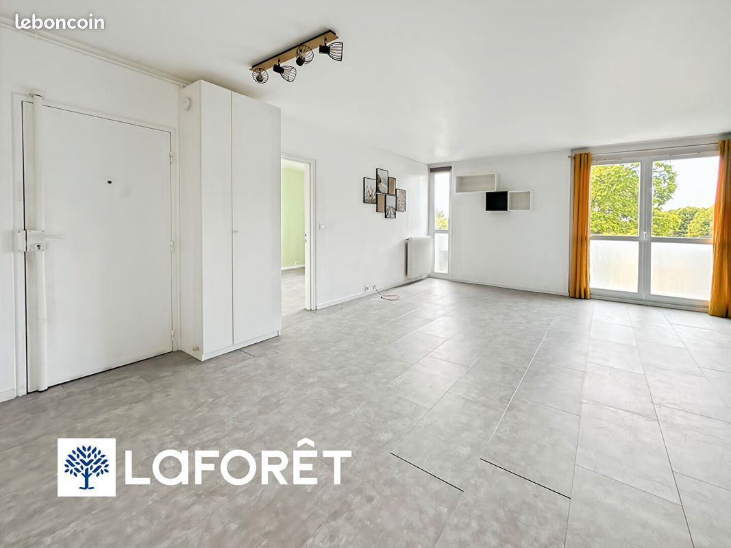 Appartement 2 pièces 50 m² · à Viry-Châtillon · 50 m² · 153 560 €