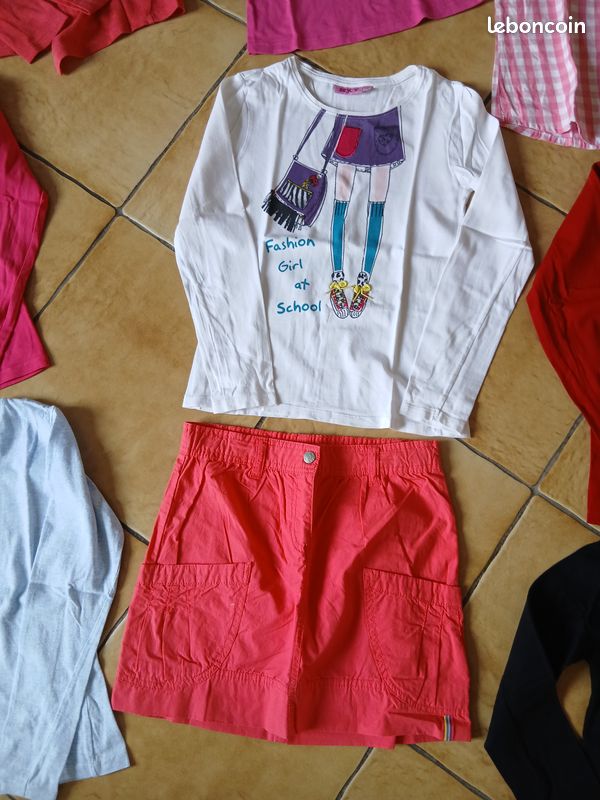 Joli lot de vêtements pour fille taille 10 ans (image 3)