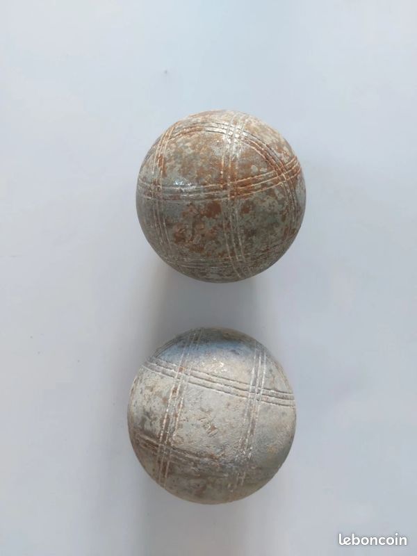 Lot De 2 Boules De Pétanque Obut Vintage - C87 Et T60 1/2 Tendre - 7.3 Cm