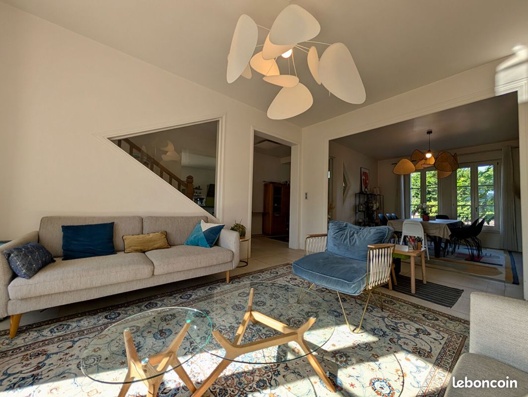 Maison 9 pièces 250 m² · à Clermont-Ferrand · 250 m² · 799 000 €