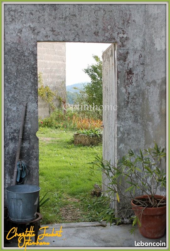 Ferme 9 pièces 186 m² - Chalais 16210 (image principale 6)