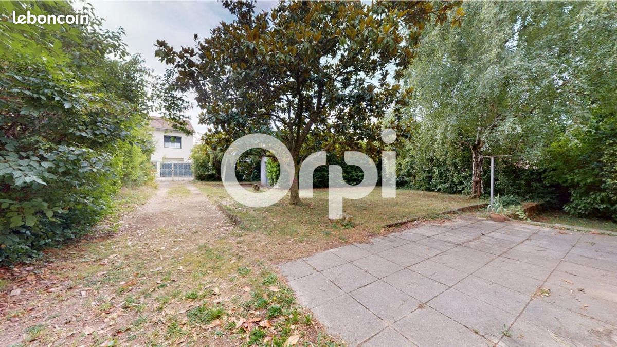 Maison a louer bron - 5 pièce(s) - 169 m2 - Surfyn