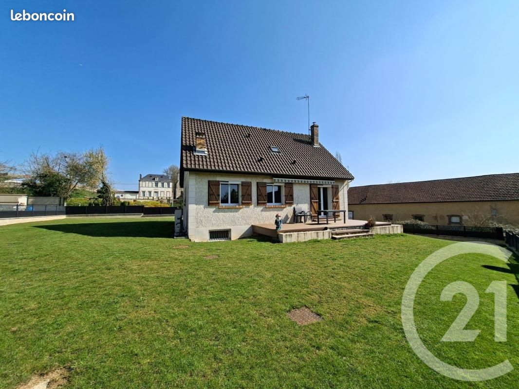 Maison 6 pièces 114 m² · à Mœurs-Verdey · 114 m² · 230 000 €