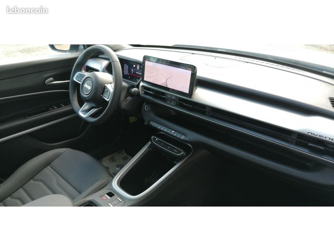 JEEP AVENGER 1.2 T3 e-Hybrid 110 BVR Summit +CUIR+PK PREMIUM+TOIT OUVRANT (image 17)