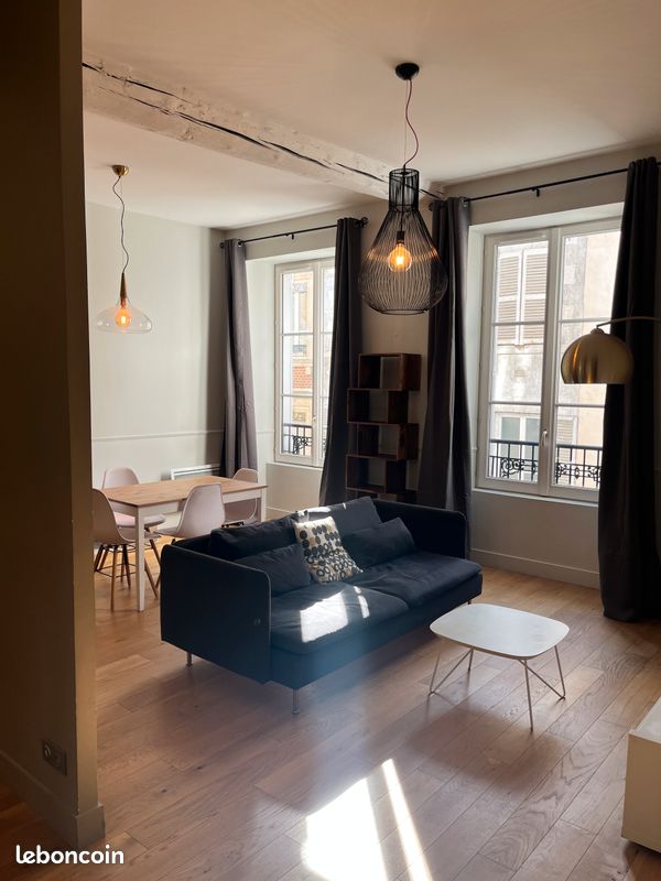 Appartement 2 pièces 47 m² · à Orléans · 47 m² · 785 €
