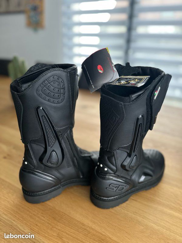 Bottes sidi adventure 40 neuves (image 1)