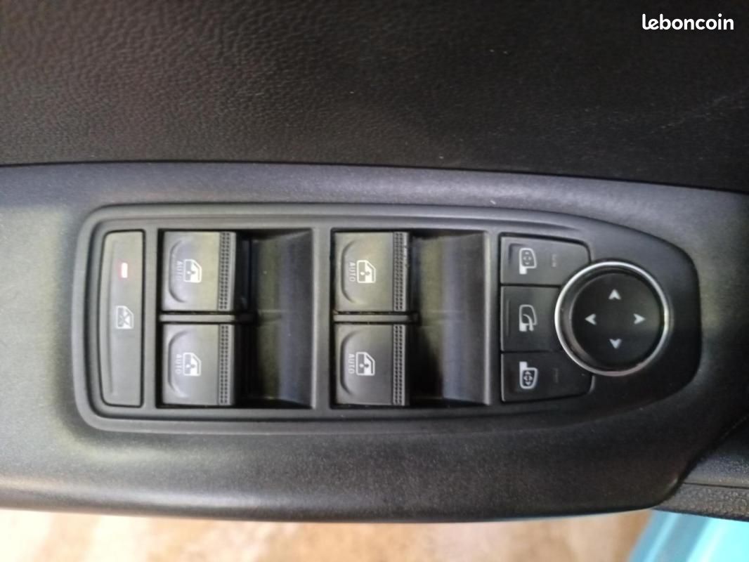 Renault Captur Blue dCi 95 Business (image 22)