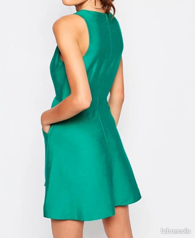 Robe cocktail décolleté plongeant émeraude « Nights » C/meo Collective S / 36 (image 2)