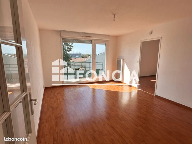 Appartement 2 pièce(s) 43 m²à louer Vandoeuvre-les-nancy