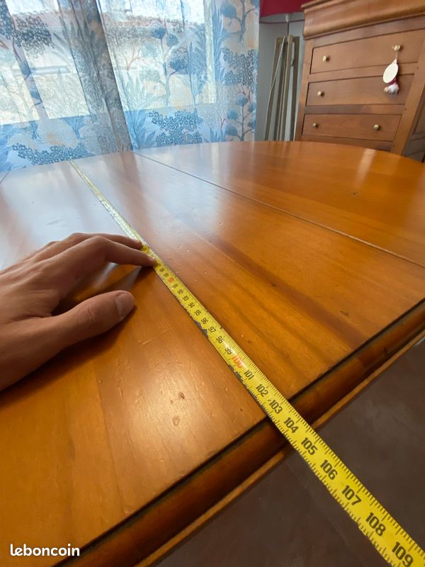 Table en bois (image 4)