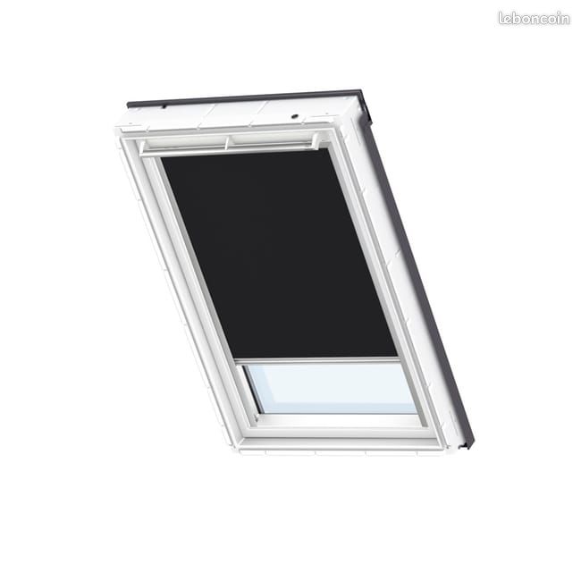 Store occultant noir pour velux (image 1)