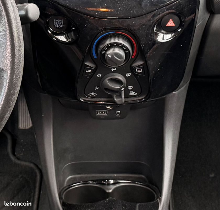 Citroen c1 1.0 vti 70ch -5p - caméra de recul - moteur à chaine (image 18)