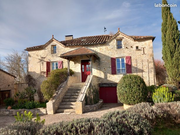 Maison 7 pièces 231 m²