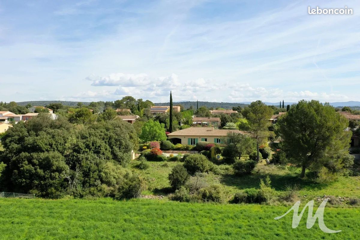 Maison 6 pièces 180 m² · à Fox-Amphoux · 180 m² · 497 000 €