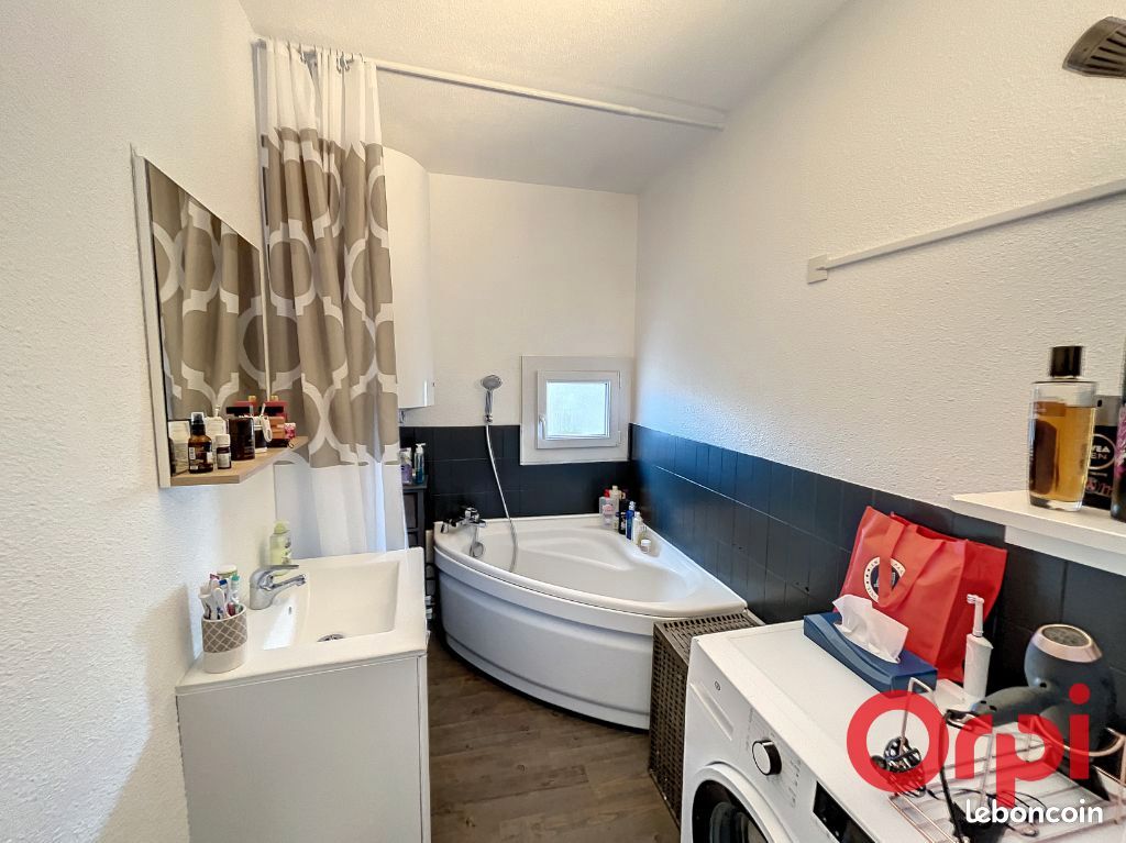 Appartement 3 pièces 65 m² · à Roquebrune-sur-Argens · 65 m² · 1 100 €/mois
