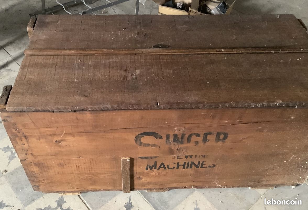 MALLE ou VIEILLE CAISSE "en bois SINGER" très bon état (image 1)