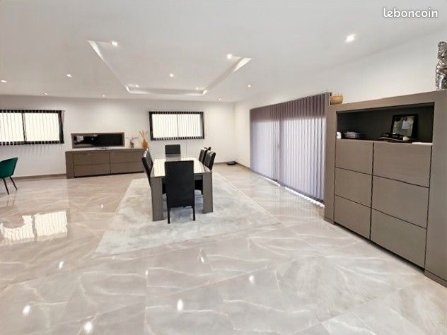 Maison 5 pièces 246 m² (image 3)