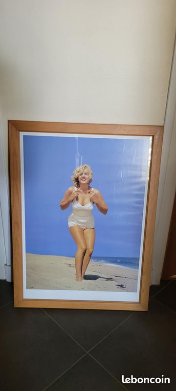 Cadre photo Marilyn Monroe à la plage – 70x50 cm (image 1)