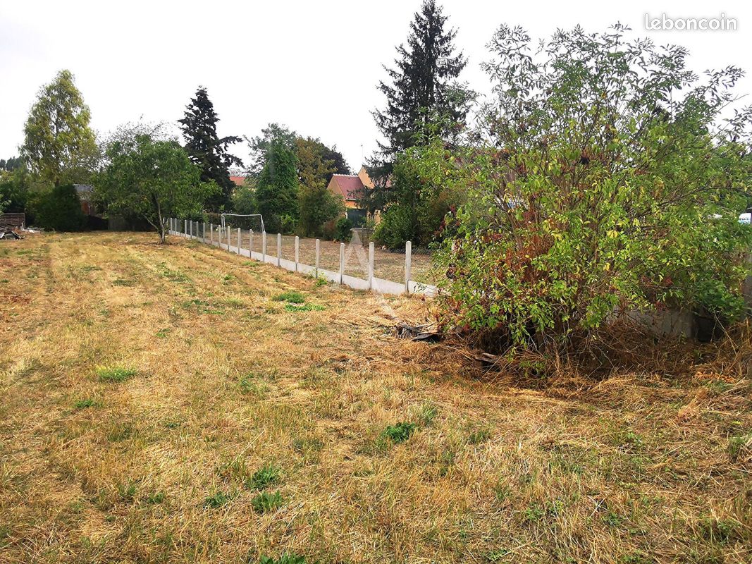 Terrain 755 m² · à Fay-aux-Loges · 755 m² · 80 380 €